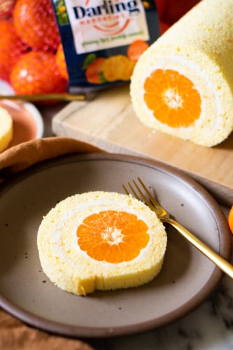 https://www.lgssales.com/recipes/almond-clementine-swiss-roll/